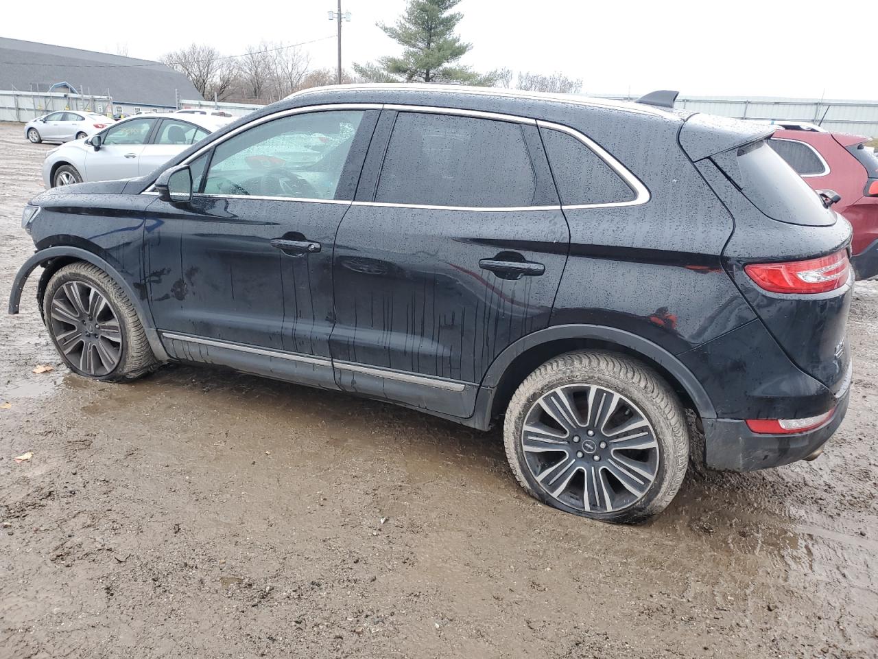 Изображение 2 2017 LINCOLN MKC BLACK LABEL 2017 с VIN 5LMCJ4D97HUL69252
