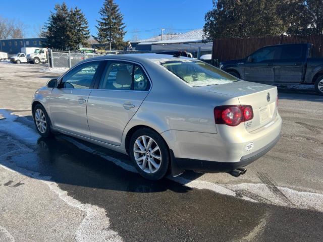 Image 3 of 2010 VOLKSWAGEN JETTA SE 2010 with VIN 3VWRZ7AJ9AM044006