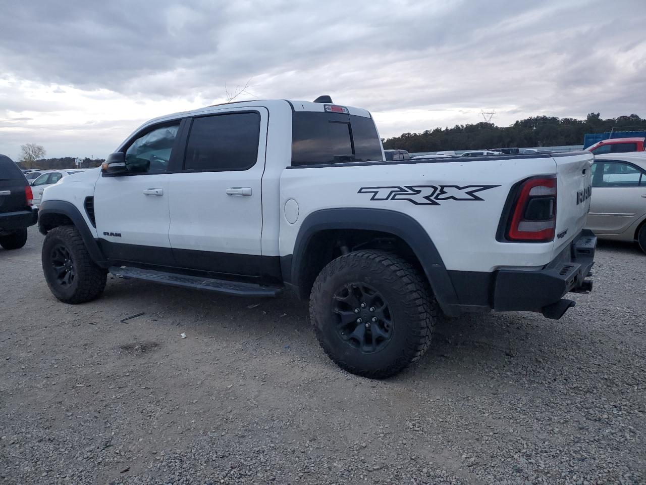 Obraz 2 z 2021 RAM 1500 TRX 2021 z VIN 1C6SRFU95MN905604