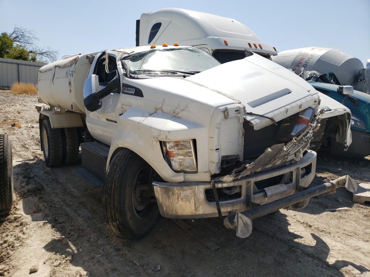 Obraz 1 z 2018 FORD F750 SUPER DUTY 2018 z VIN 1FDWF7DC8JDF03030