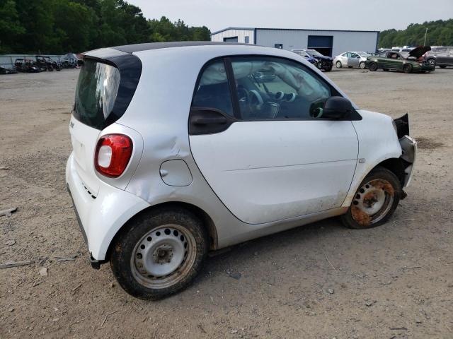 Image 3 of 2016 SMART FORTWO  2016 with VIN WMEFJ5DA0GK141982
