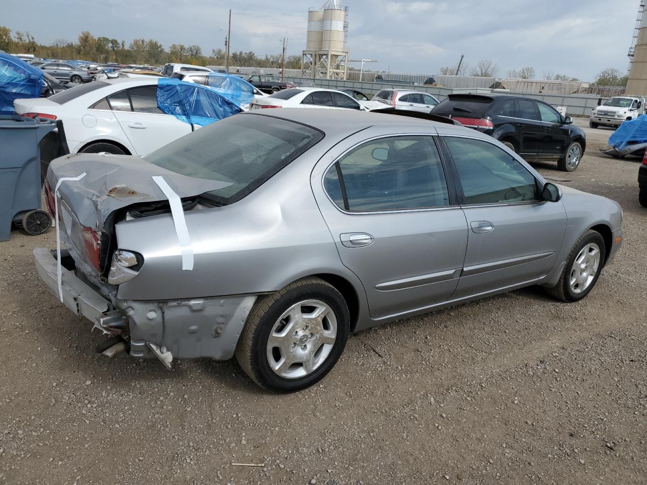 Obraz 3 z 2001 INFINITI I30  2001 z VIN JNKCA31AX1T032536
