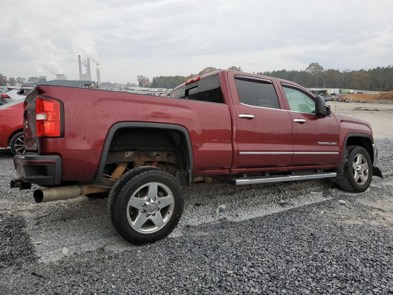 Image 3 of 2015 GMC SIERRA K2500 DENALI 2015 with VIN 1GT120E85FF109587