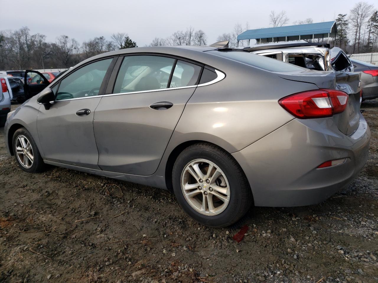 Изображение 2 2018 CHEVROLET CRUZE LT 2018 с VIN 1G1BE5SM5J7137282