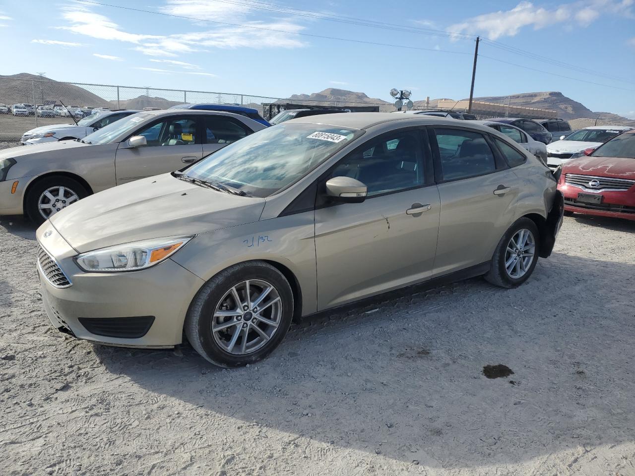Image 1 of 2016 FORD FOCUS SE 2016 with VIN 1FADP3F2XGL246561