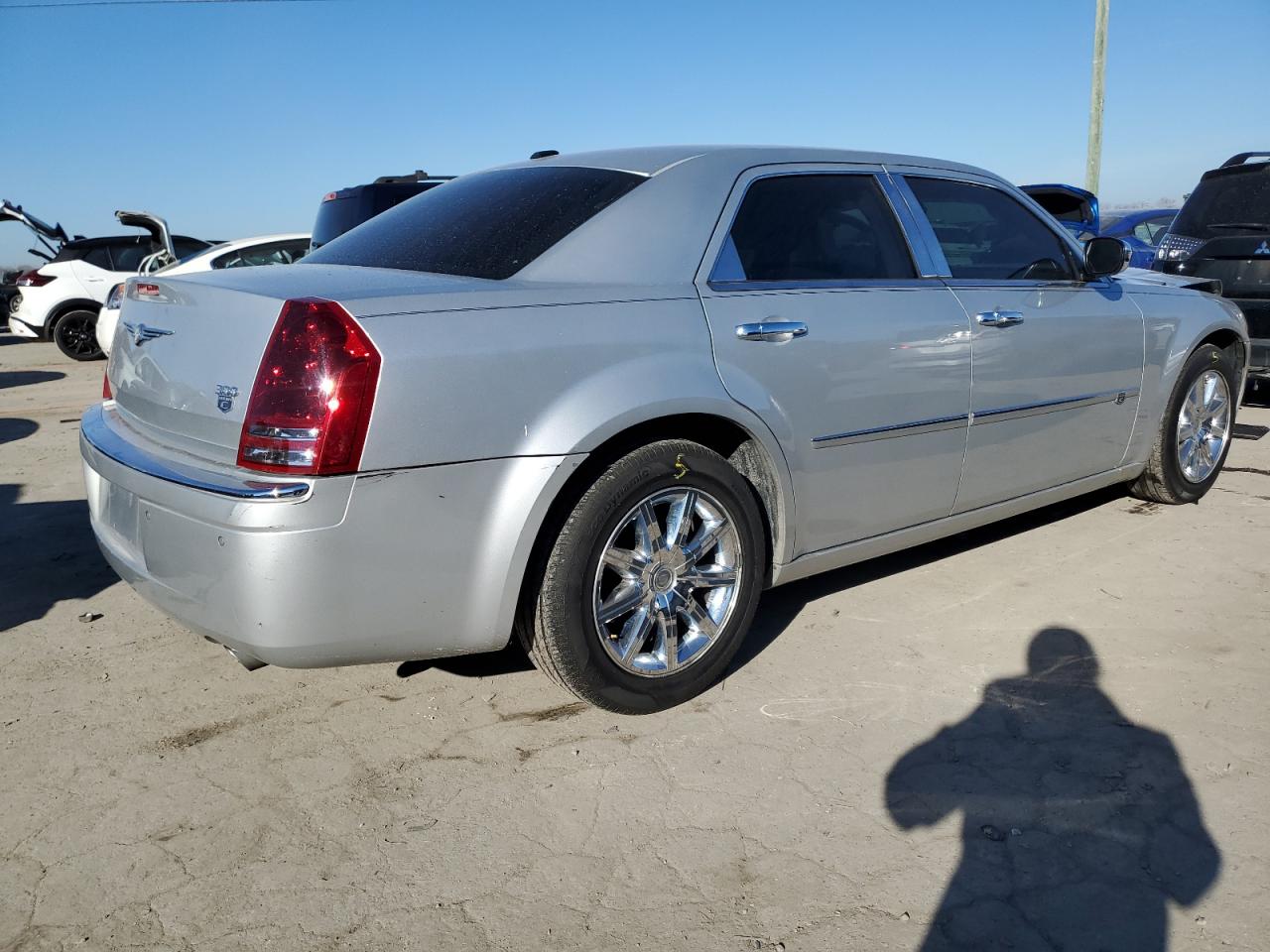 Изображение 3 2010 CHRYSLER 300C  2010 с VIN 2C3CA6CT9AH140228