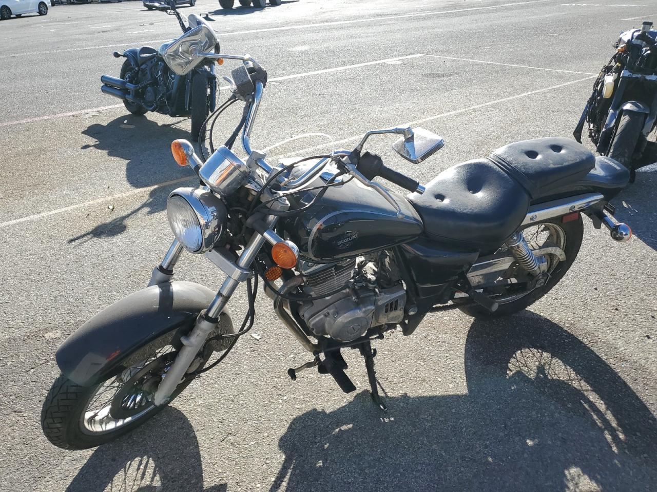 Изображение 2 2002 SUZUKI GZ250  2002 с VIN VTTNJ48A422100954