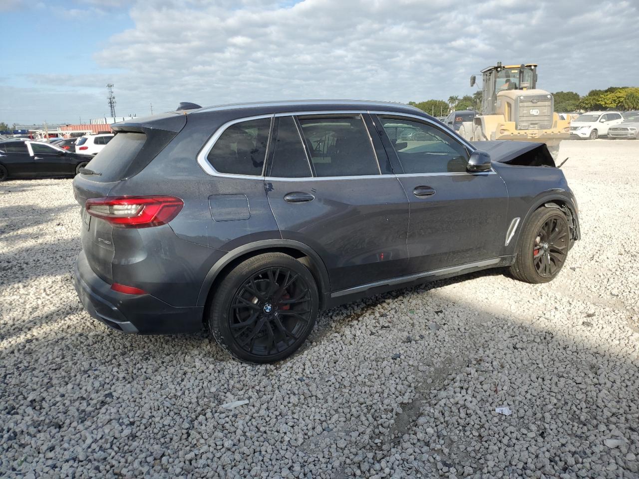 Obraz 3 z 2020 BMW X5 SDRIVE 40I 2020 z VIN 5UXCR4C00LLT19227