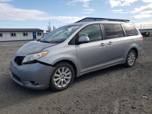 Obraz 2012 TOYOTA SIENNA XLE 2012