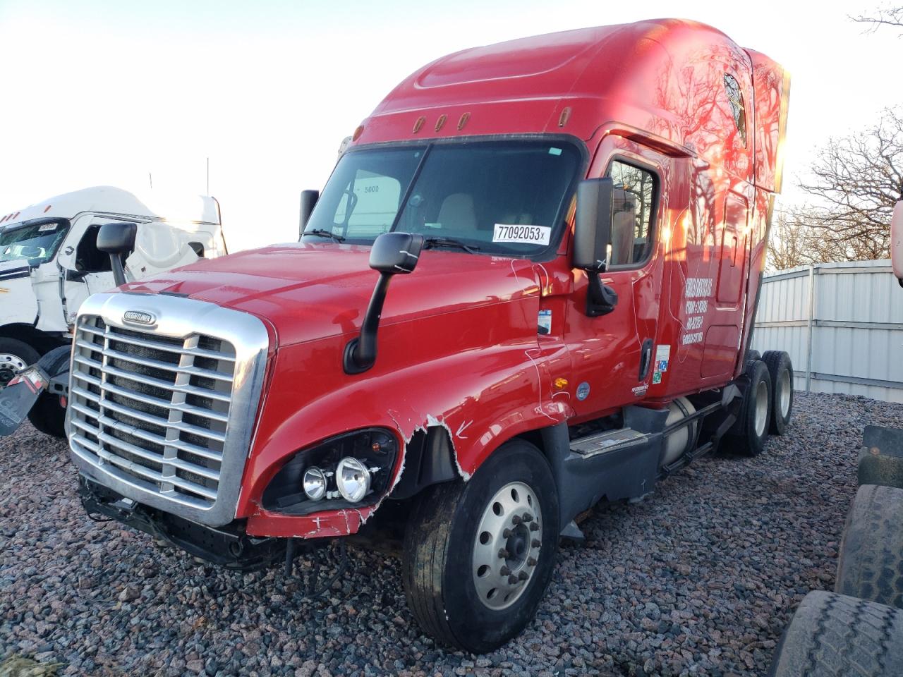 Image 2 of 2015 FREIGHTLINER CASCADIA 125  2015 with VIN 3AKJGLD59FSFP7074