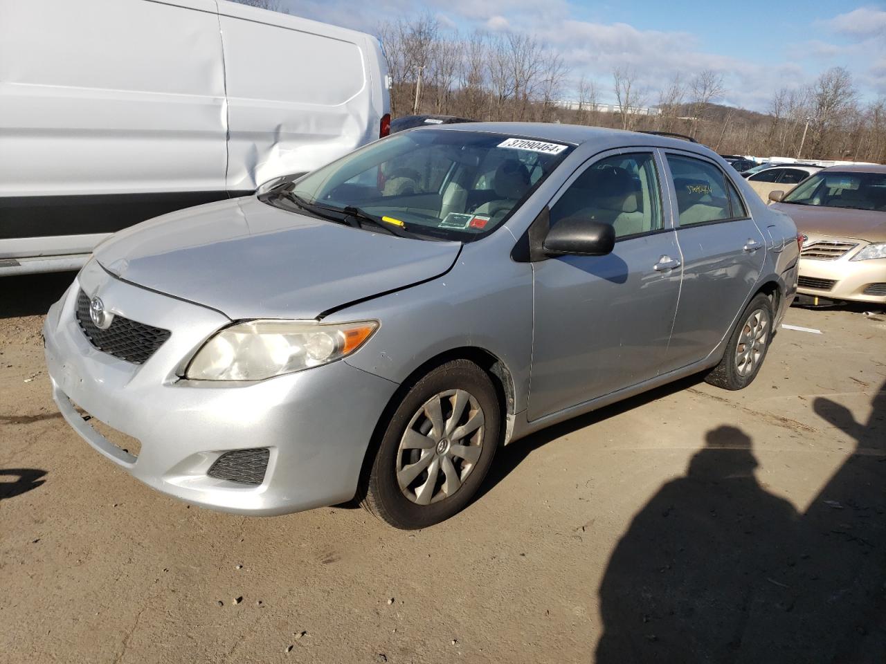 Obraz 1 z 2009 TOYOTA COROLLA BASE 2009 z VIN JTDBL40E999056868