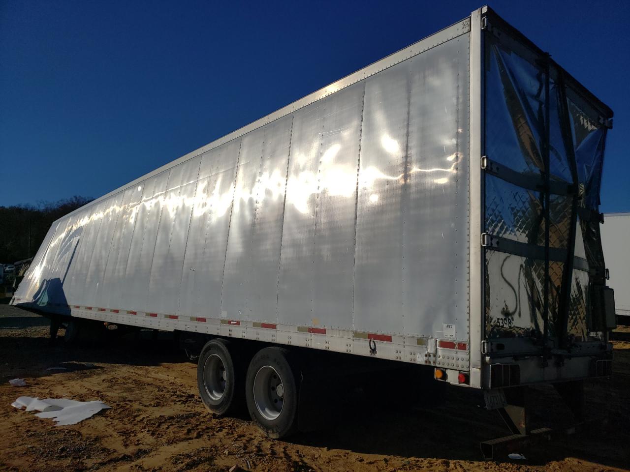 Obraz 3 z 2001 UTILITY REEFER 2001 z VIN 1UYVS25351U608803