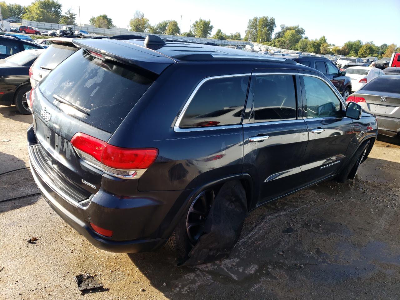 Image 3 of 2015 JEEP GRAND CHEROKEE LIMITED 2015 with VIN 1C4RJFBG7FC103313