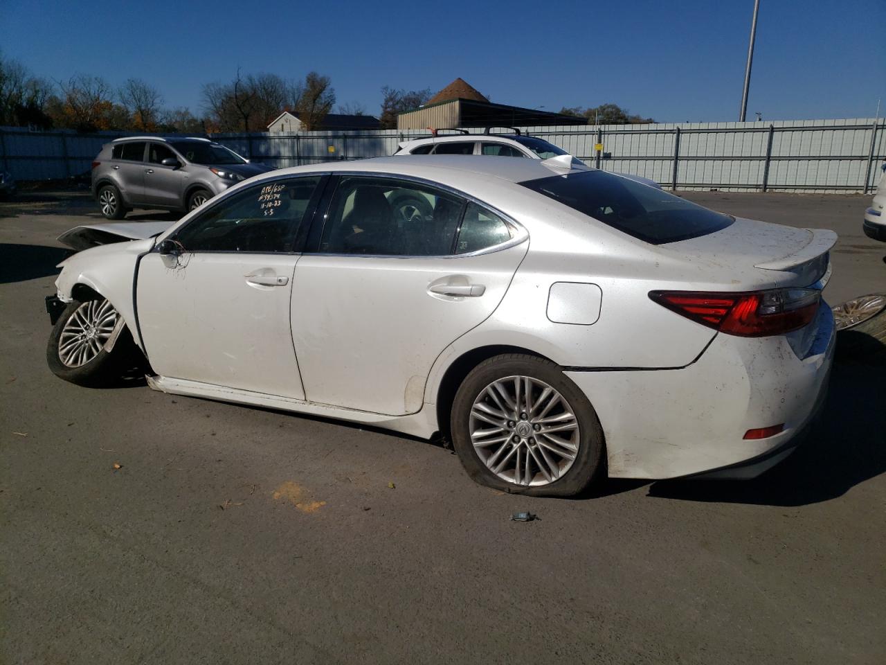Obraz 2 z 2017 LEXUS ES 350 2017 z VIN JTHBK1GG0H2255158