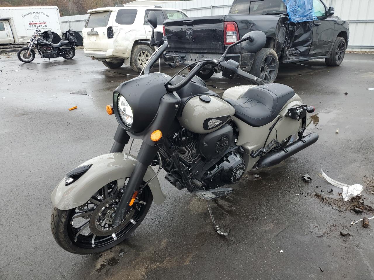 Obraz 2 z 2023 INDIAN MOTORCYCLE CO. SPRINGFIELD DARK HORSE 2023 z VIN 56KTJDBB6P3416346