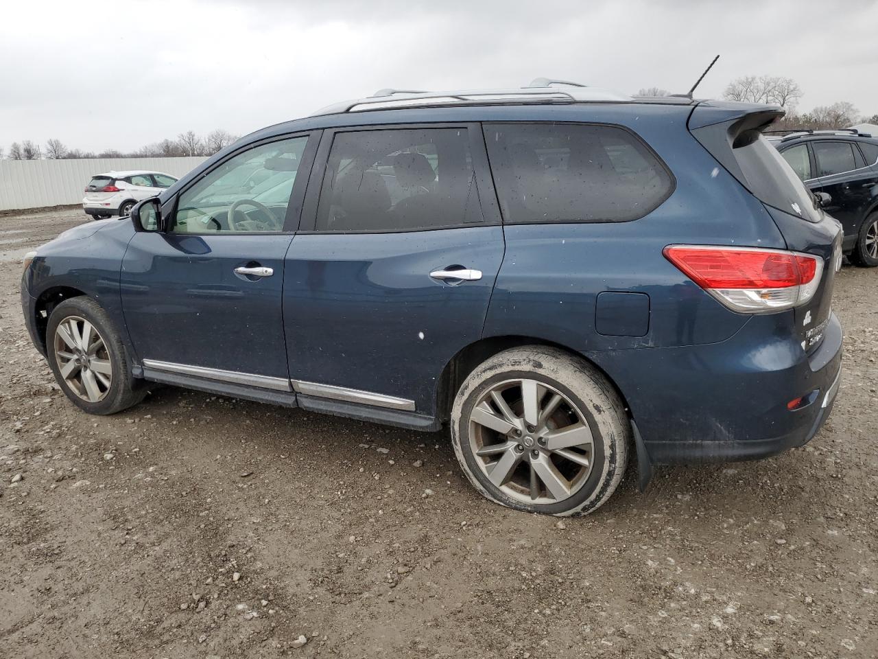 Изображение 2 2013 NISSAN PATHFINDER S 2013 с VIN 5N1AR2MM8DC665490