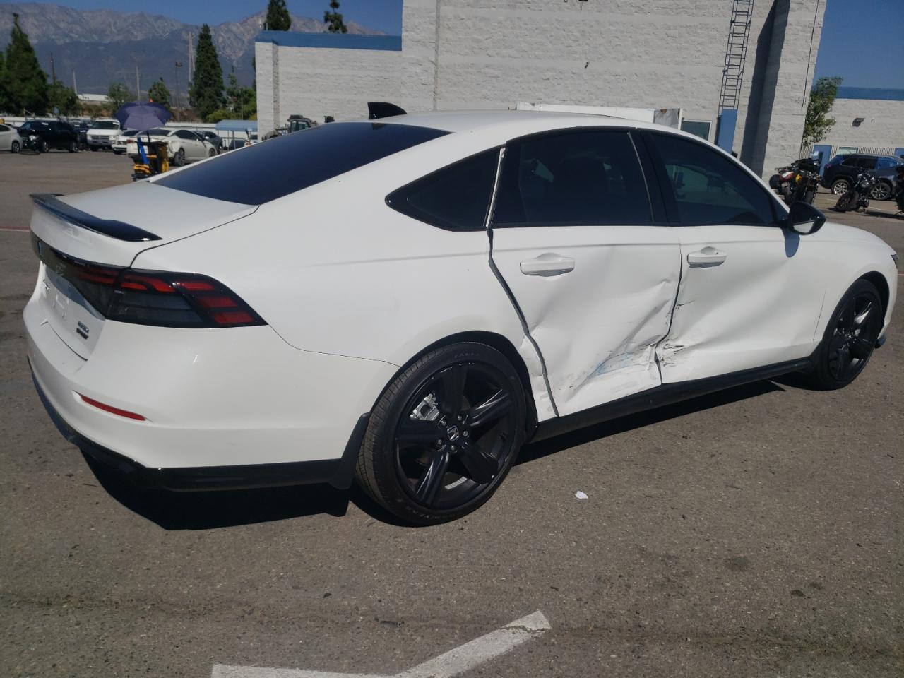 Image 3 of 2023 HONDA ACCORD HYBRID SPORT-L 2023 with VIN 1HGCY2F74PA065221