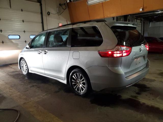 Image 2 of 2019 TOYOTA SIENNA XLE 2019 with VIN 5TDYZ3DC3KS007989