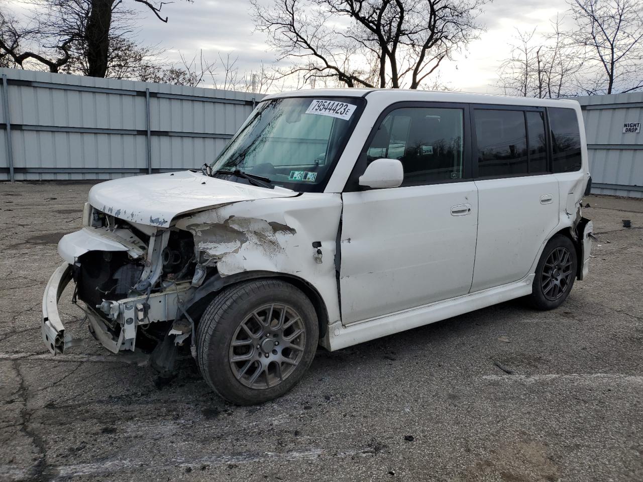 Изображение 2006 TOYOTA SCION XB 2006
