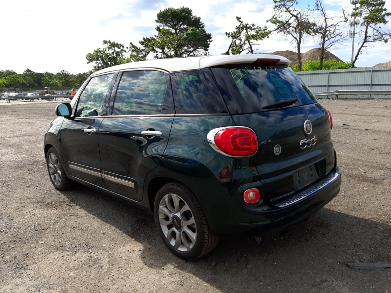 Image 3 of 2014 FIAT 500L LOUNGE 2014 with VIN ZFBCFACH6EZ004739