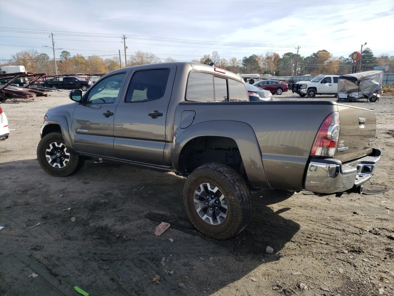 Obraz 2 z 2015 TOYOTA TACOMA DOUBLE CAB PRERUNNER 2015 z VIN 5TFJU4GN4FX085653