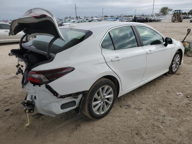 Obraz 3 z 2022 TOYOTA CAMRY LE 2022 z VIN 4T1C11AK6NU693295