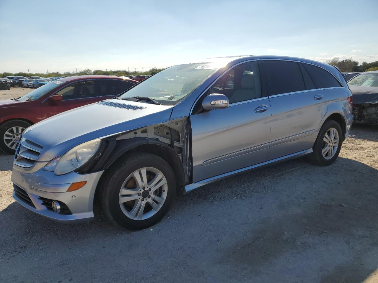 Image 1 of Mercedes-Benz R 350 2008 with VIN 4JGCB65E08A068640