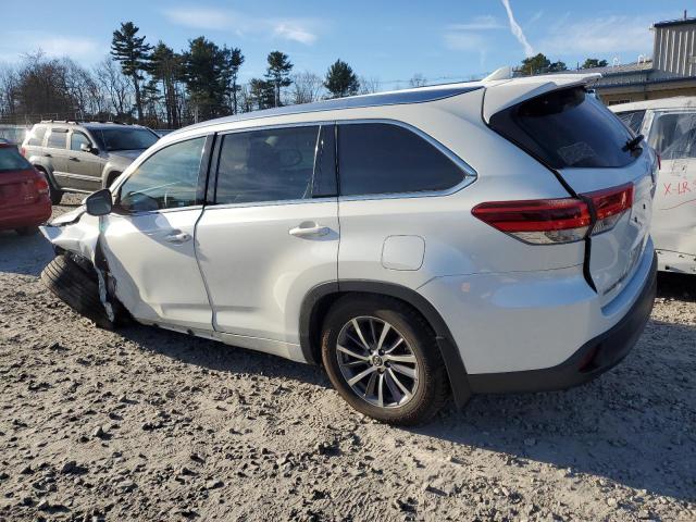 Image 2 of 2017 TOYOTA HIGHLANDER SE 2017 with VIN 5TDJZRFH3HS396705