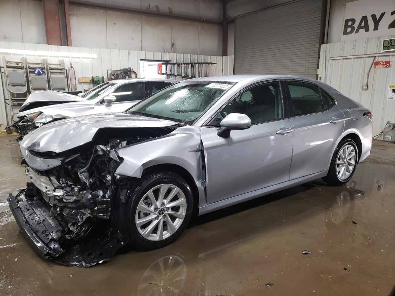 Изображение 1 2023 TOYOTA CAMRY LE 2023 с VIN 4T1C11AK0PU184872