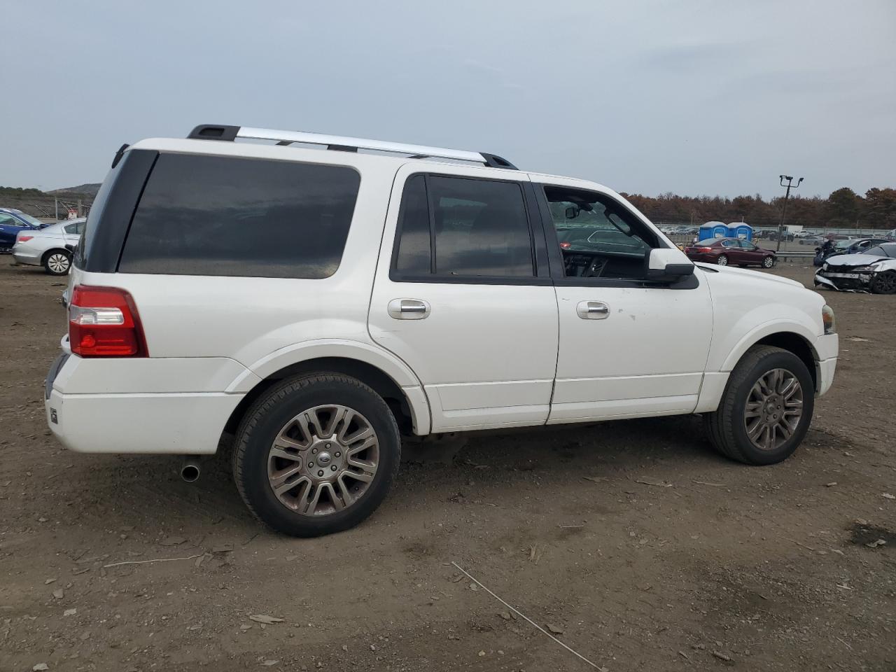 Изображение 3 2011 FORD EXPEDITION LIMITED 2011 с VIN 1FMJU2A54BEF25353
