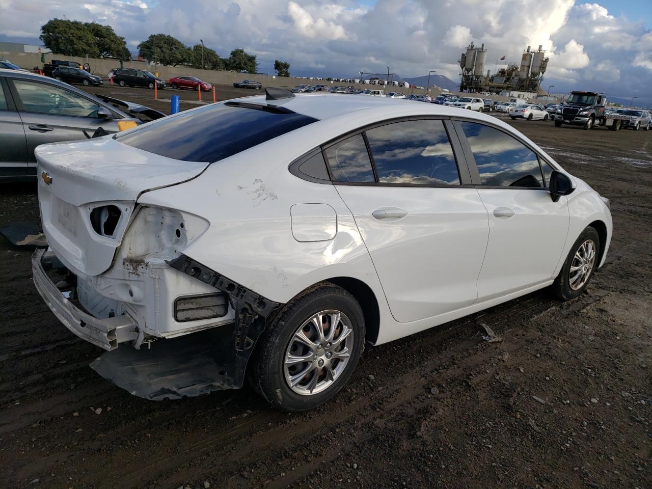 Obraz 3 z 2017 CHEVROLET CRUZE LS 2017 z VIN 1G1BC5SM1H7251022