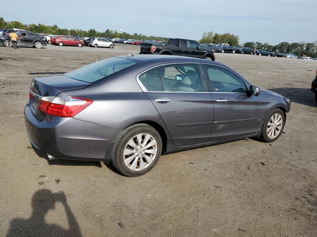 Image 3 of 2014 HONDA ACCORD EXL 2014 with VIN 1HGCR2F88EA098497