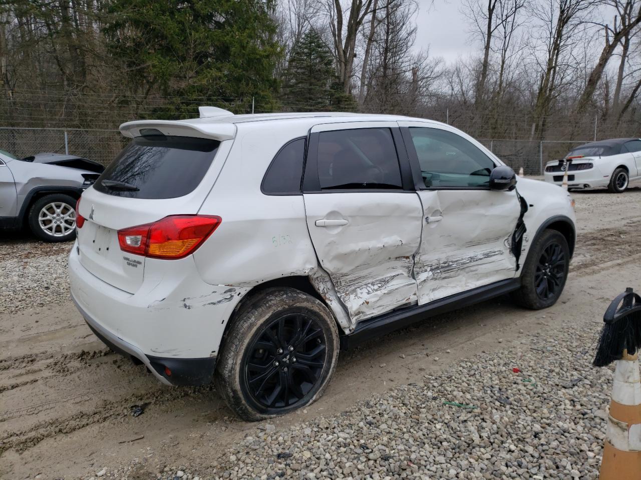 Изображение 3 2017 MITSUBISHI OUTLANDER SPORT ES 2017 с VIN JA4AP3AUXHZ043765