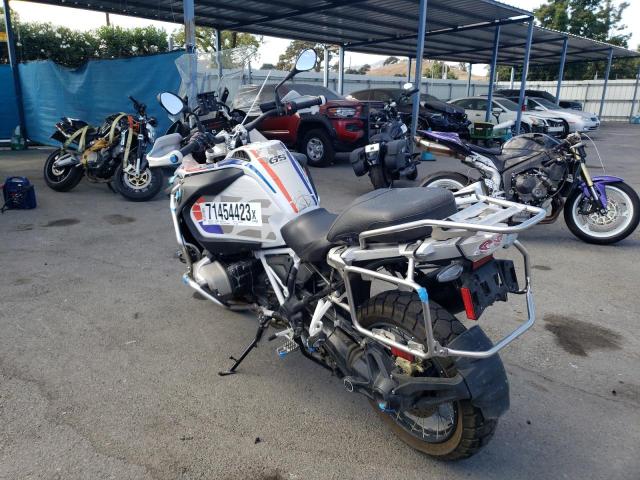 Image 3 of 2022 BMW R 1250 GS ADVENTURE 2022 with VIN WB10M130XN6F50378