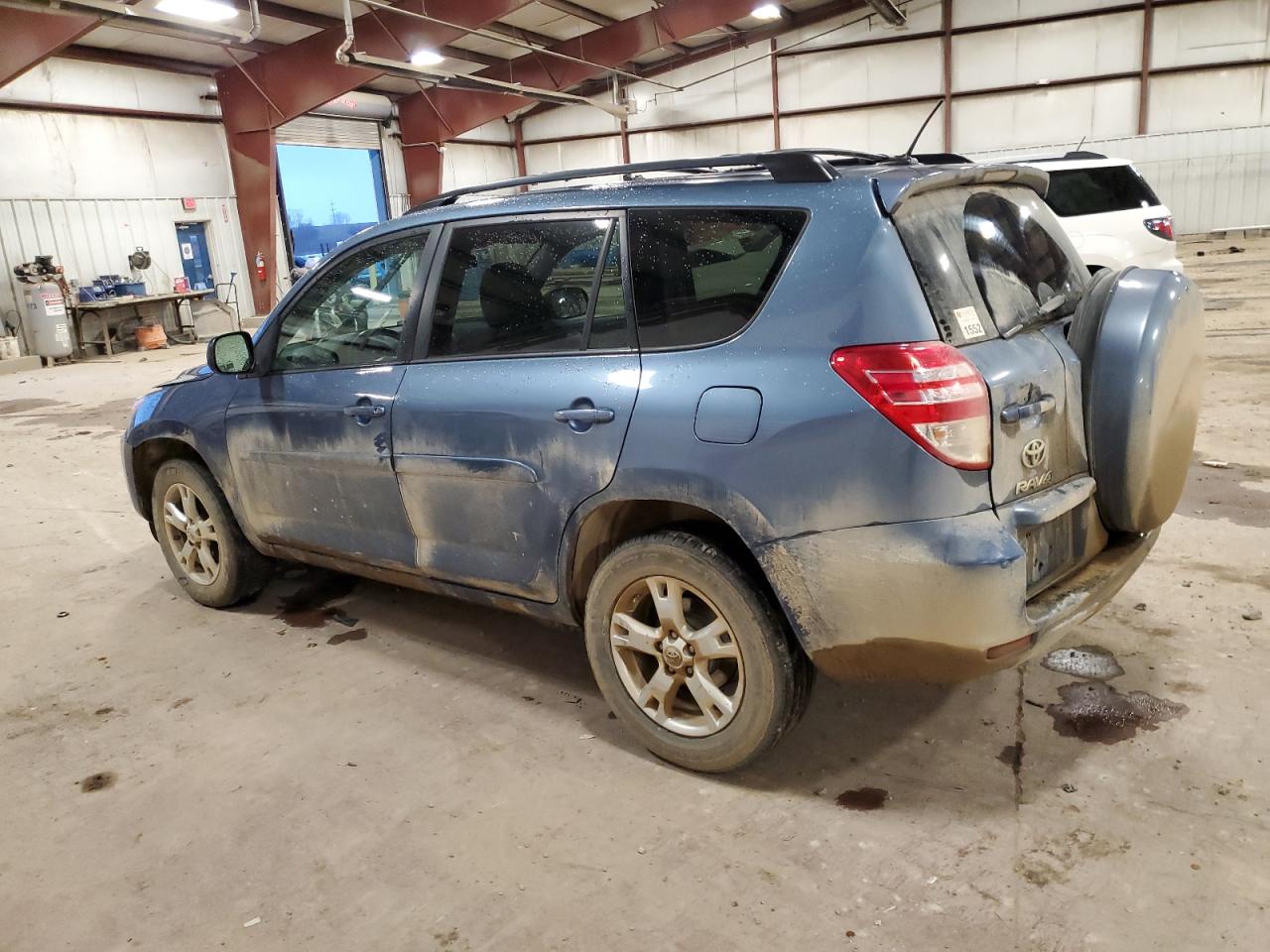 Image 2 of 2011 TOYOTA RAV4  2011 with VIN 2T3BF4DV9BW092518