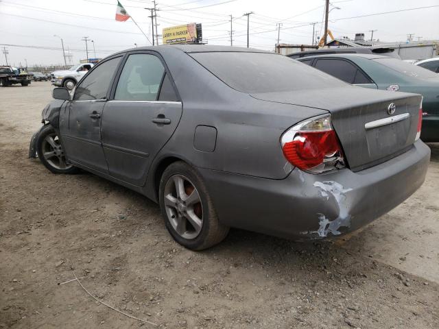 Obraz 2 z 2005 TOYOTA CAMRY LE 2005 z VIN 4T1BE32K25U943142