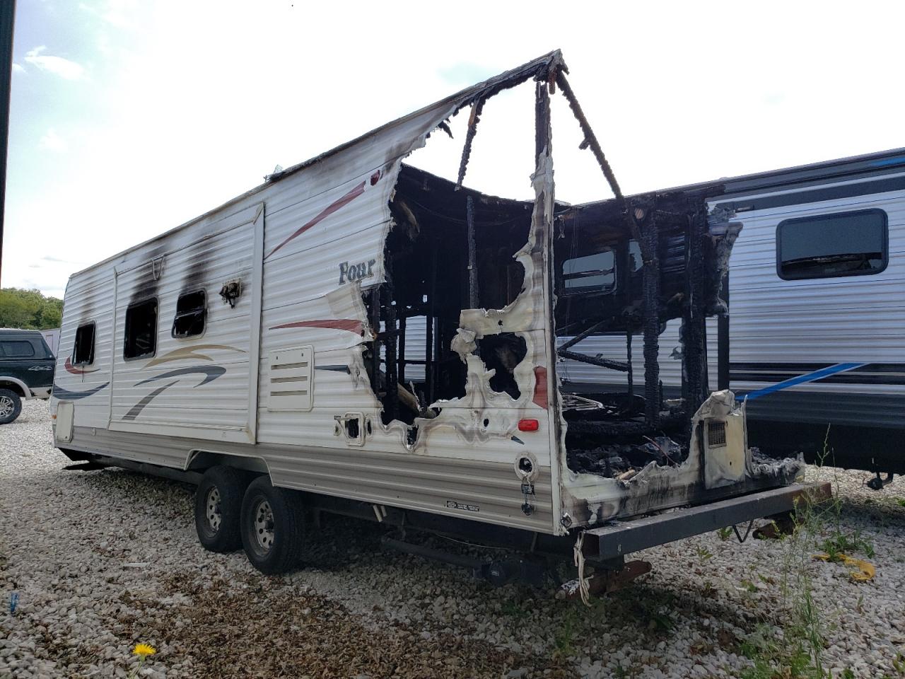 Изображение 3 2008 FOUR EXPRESS 2008 с VIN 47CTFEP258M433879