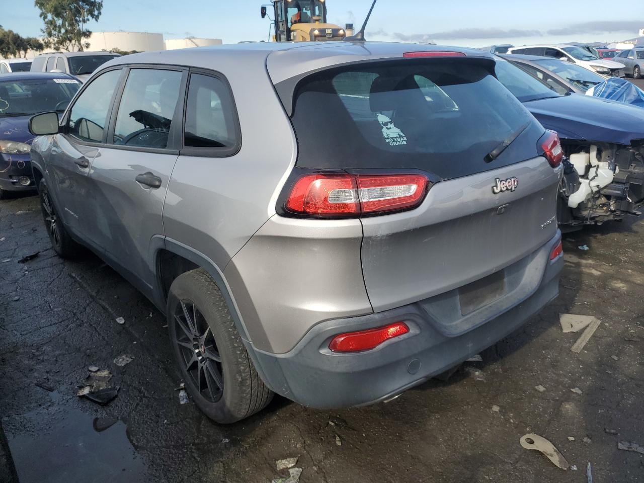 Image 2 of 2014 JEEP CHEROKEE SPORT 2014 with VIN 1C4PJLAB3EW182763