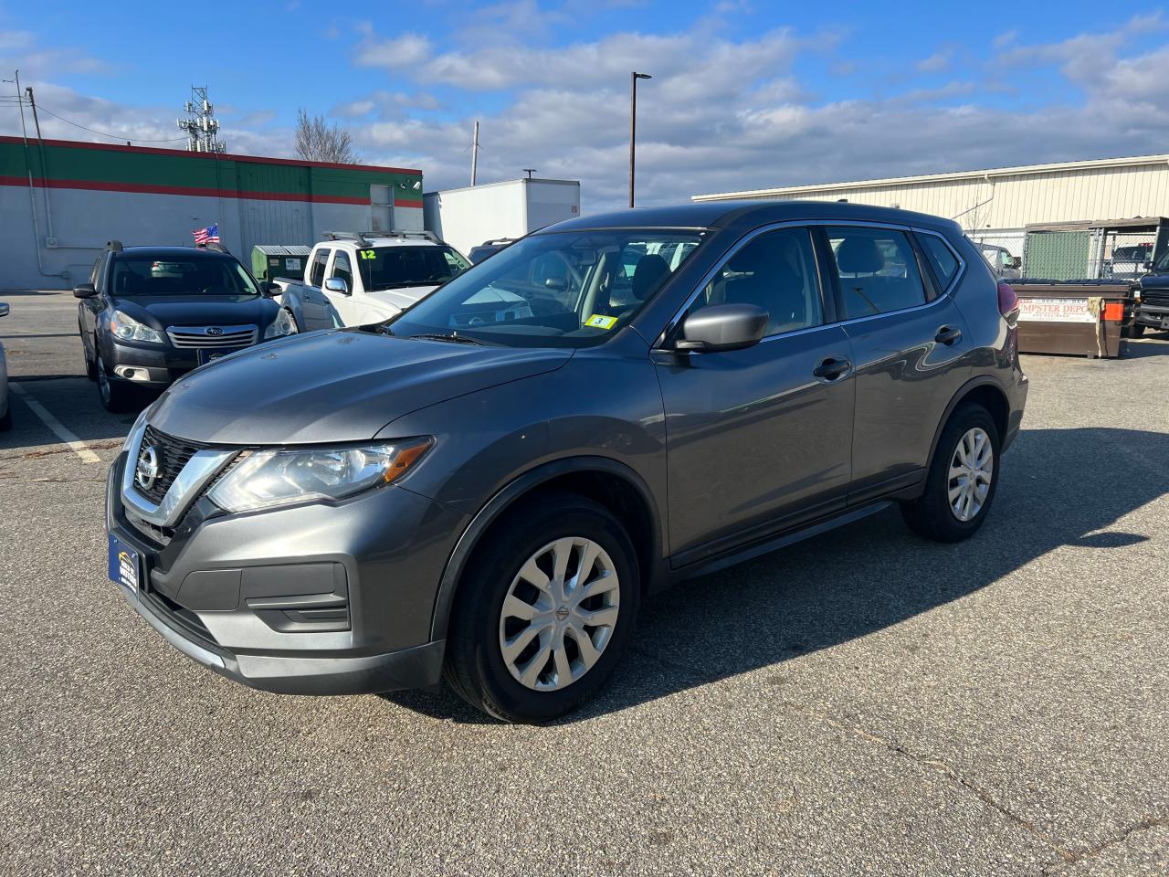 Image 2 of 2017 NISSAN ROGUE S 2017 with VIN KNMAT2MV9HP557151