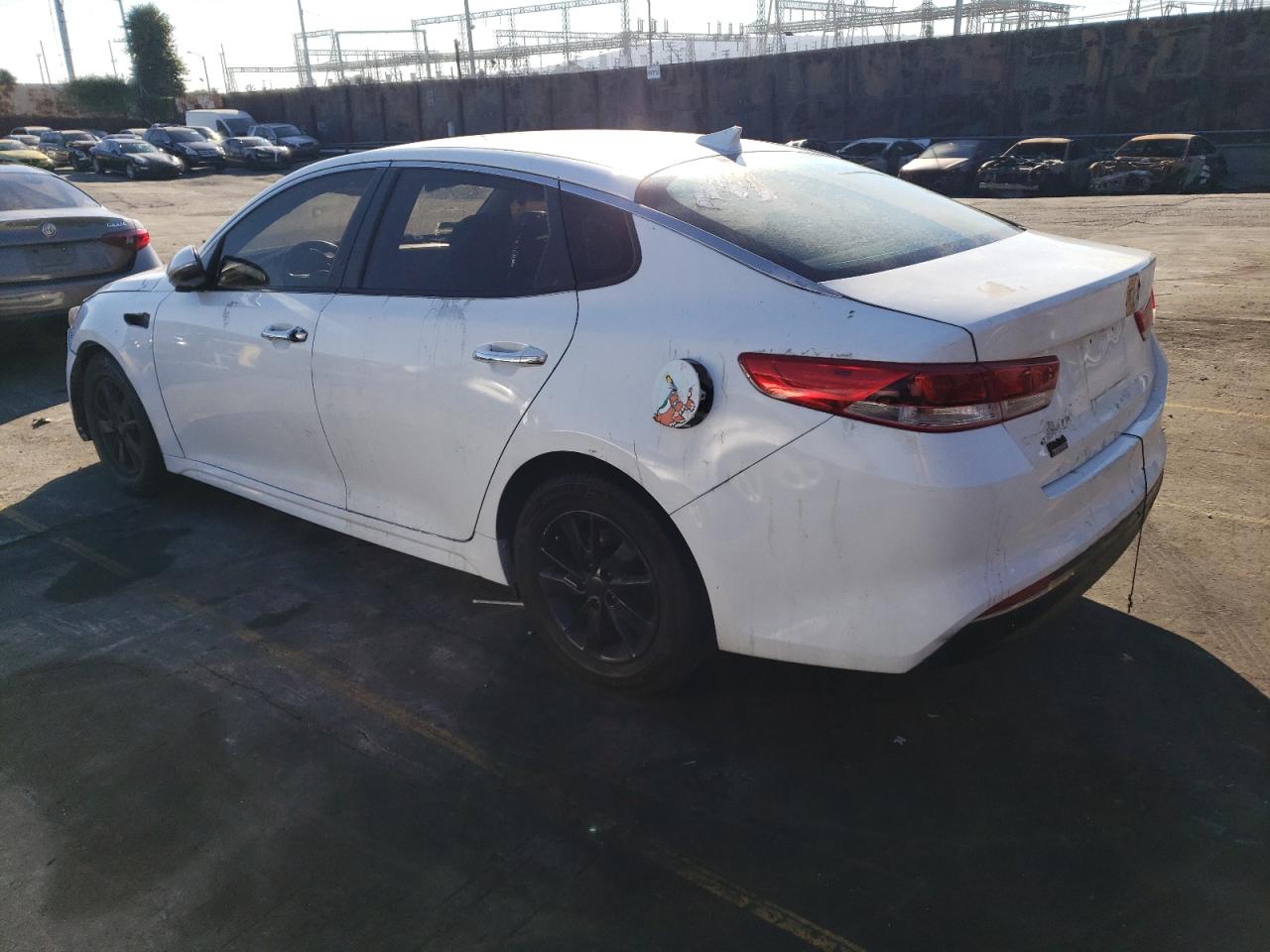 Image 2 of 2018 KIA OPTIMA LX 2018 with VIN 5XXGT4L31JG206706