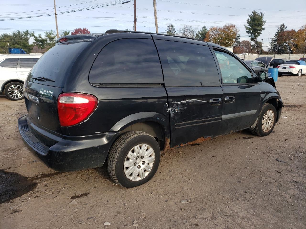 Obraz 3 z 2005 CHRYSLER TOWN & COUNTRY  2005 z VIN 1C8GP45R95B322820