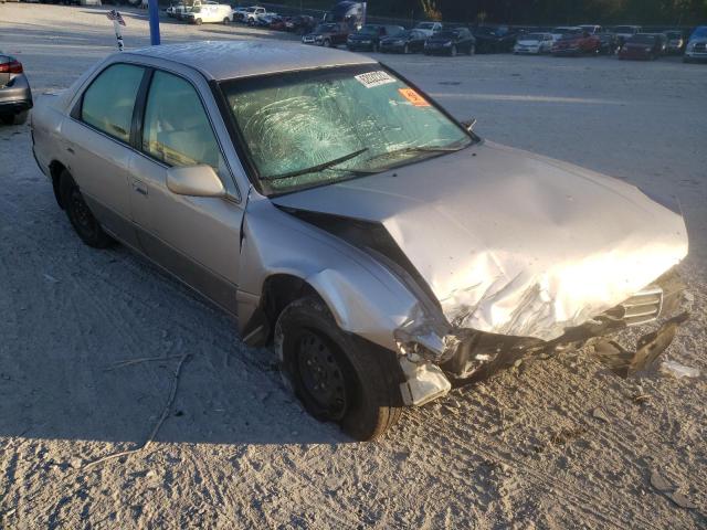 Изображение 1 2000 TOYOTA CAMRY CE 2000 с VIN 4T1BG22K8YU699568