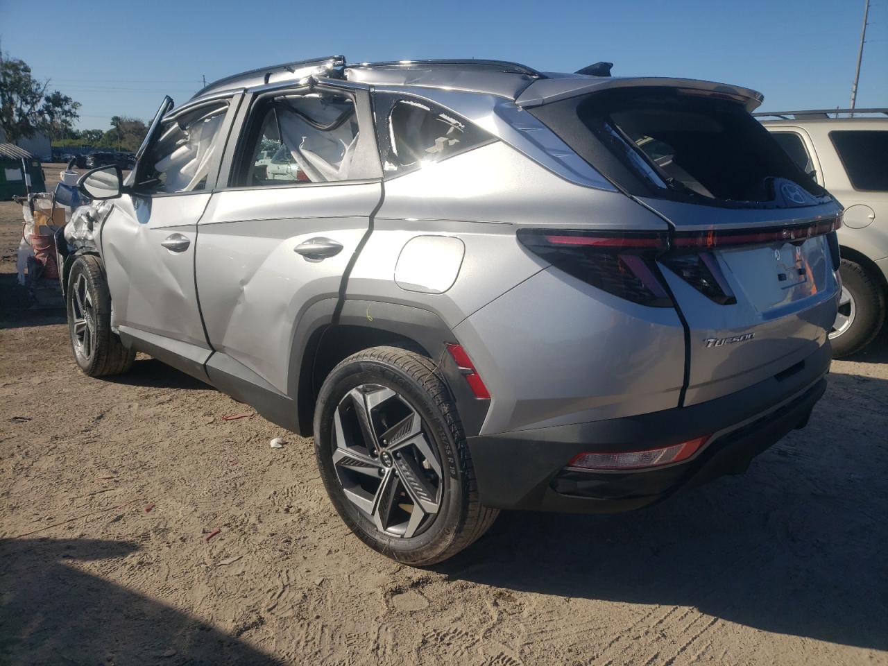 Image 2 of 2022 HYUNDAI TUCSON SEL CONVENIENCE 2022 with VIN KM8JFCA14NU079065