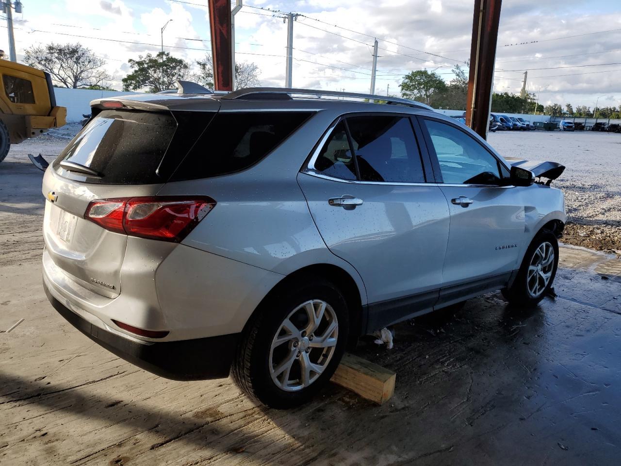 Изображение 3 2019 CHEVROLET EQUINOX PREMIER 2019 с VIN 2GNAXNEV8K6233434