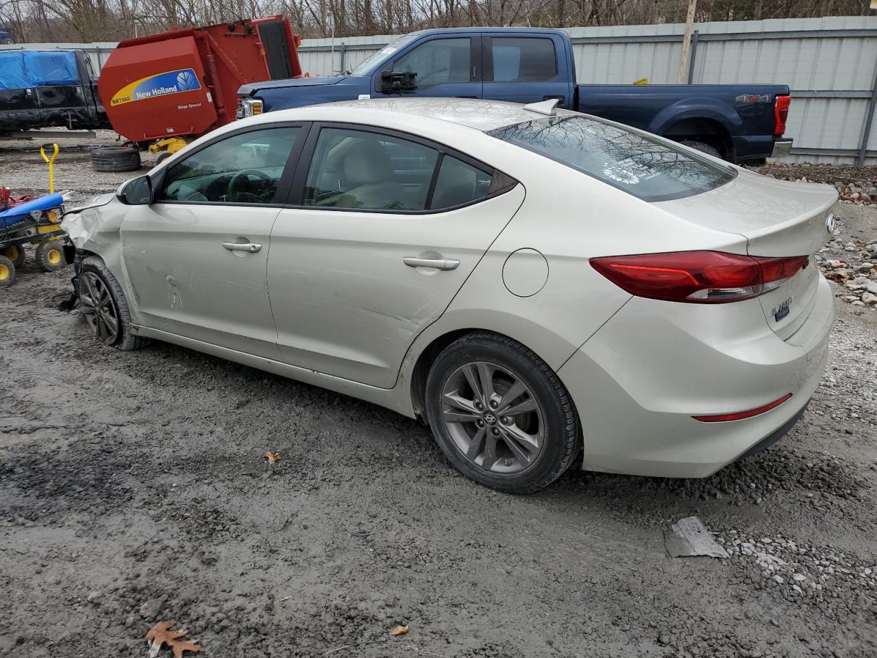 Изображение 2 2017 HYUNDAI ELANTRA SE 2017 с VIN 5NPD84LF4HH088129