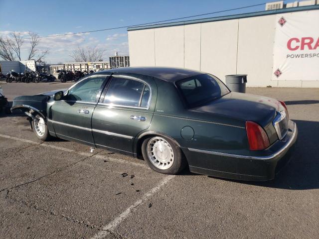 Obraz 2 z 2001 LINCOLN TOWN CAR EXECUTIVE 2001 z VIN 1LNHM81W01Y695510