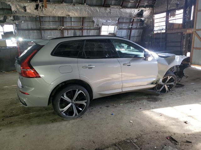 Obraz 3 z 2022 VOLVO XC60 B5 R-DESIGN 2022 z VIN YV4L12RM1N1970739