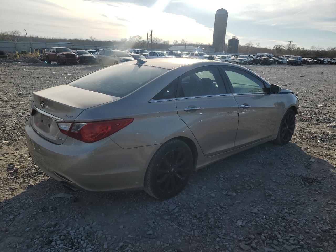 Image 3 of 2011 HYUNDAI SONATA SE 2011 with VIN 5NPEC4AB0BH229711