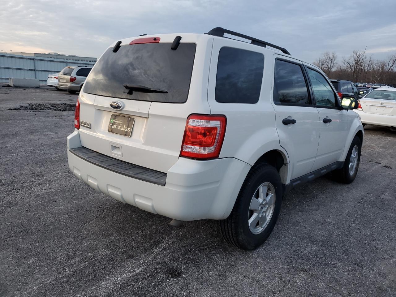 Изображение 3 2010 FORD ESCAPE XLT 2010 с VIN 1FMCU9D72AKB95355