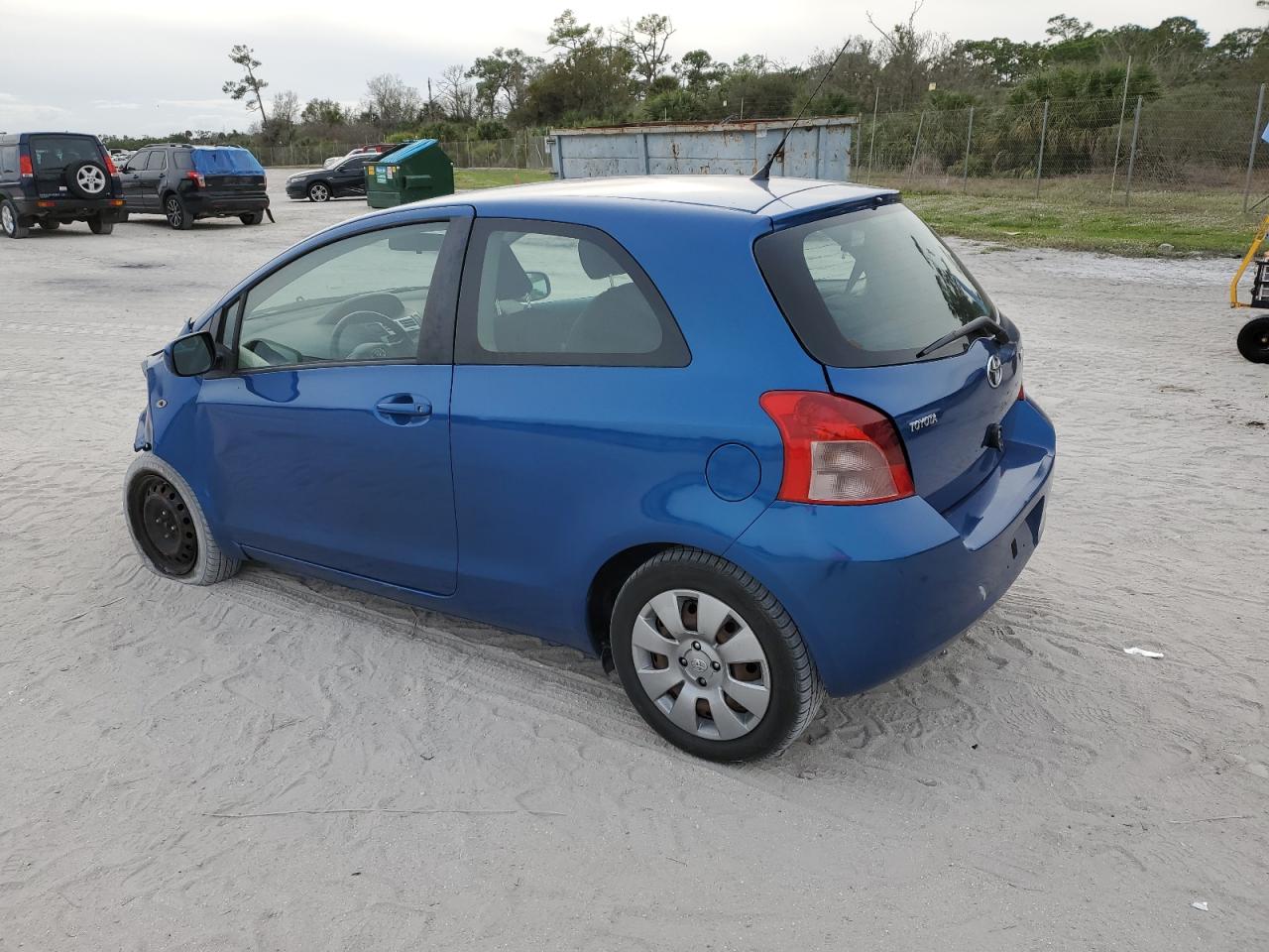Obraz 2 z 2008 TOYOTA YARIS  2008 z VIN JTDJT923585176743